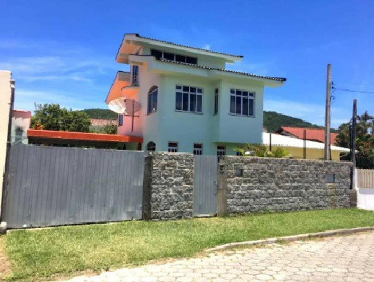הוילה Florianópolis Durma Com O Barulho Do Mar! מראה חיצוני תמונה